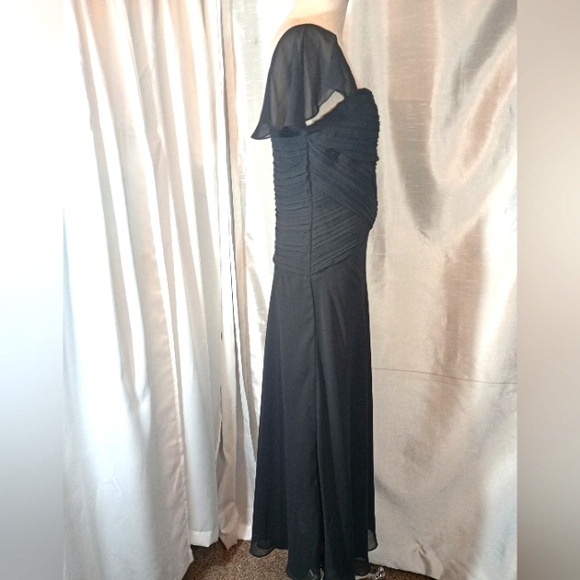 S.L Fashions Tag Maxi Dress, Black, Fohrmal Square Neck, Pleated, Sheer, 8 - Picture 7 of 15